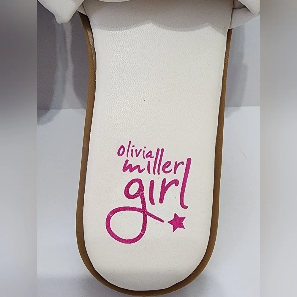 Olivia Miller white braided slide sandals for toddler girls, size 12.Cute slip-